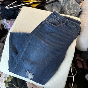 Ava &Viv High Rise Distressed Straight Blue Jeans